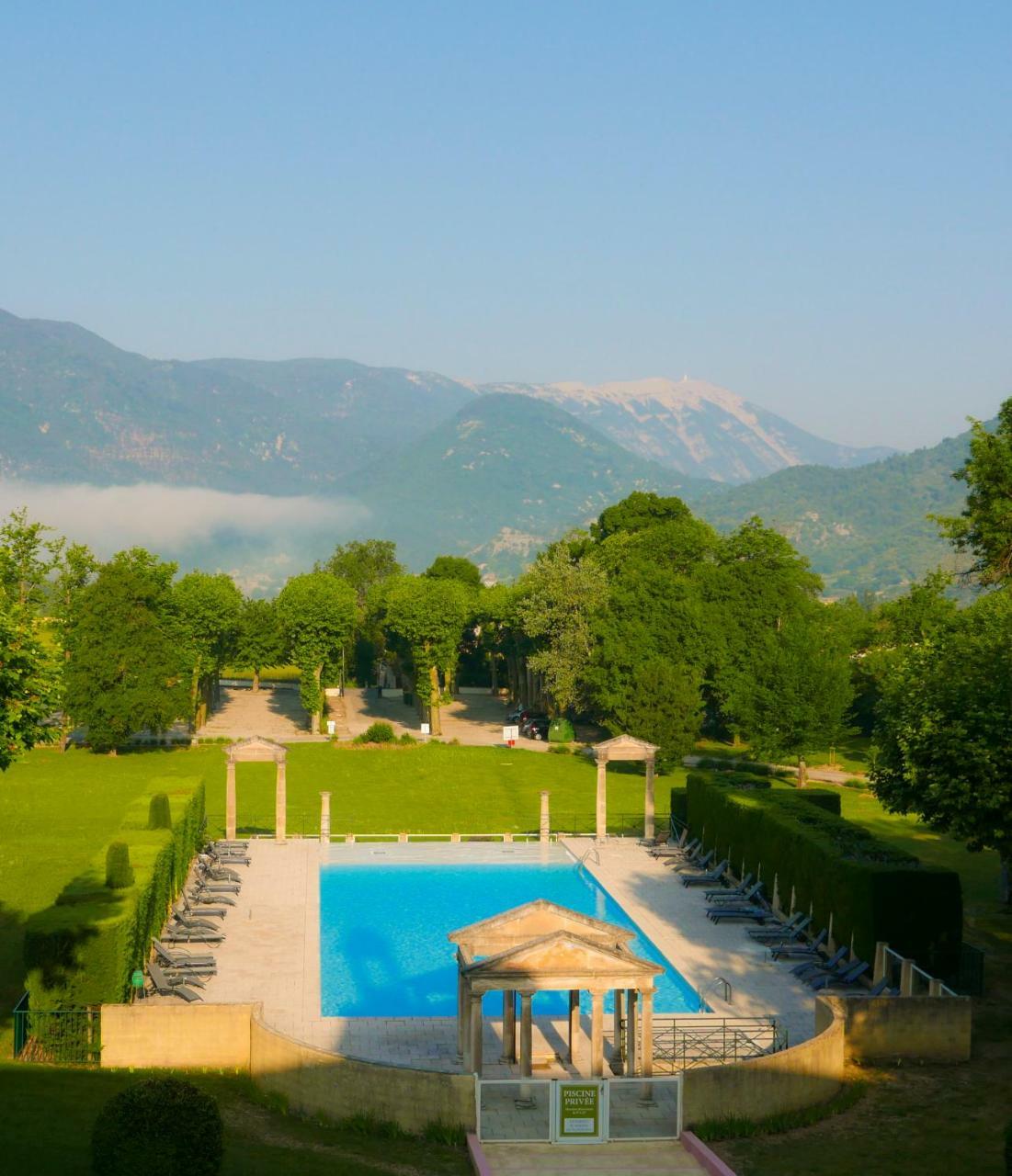 Chateau Des Gipieres Bij De Mont Ventoux 몽트브륀-레-뱅 외부 사진