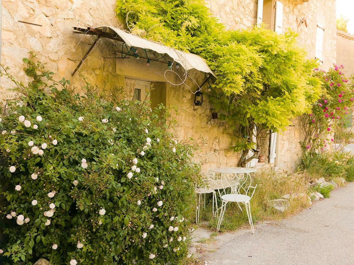 Chateau Des Gipieres Bij De Mont Ventoux 몽트브륀-레-뱅 외부 사진